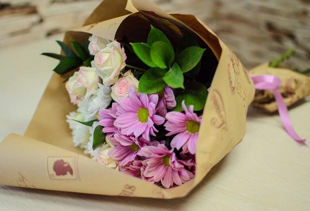 Букет цветов из: Розы и Хризантемы в Тырети 1-й