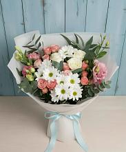 Букет цветов из:  Розы, Лизиантусы и Хризантемы в Тырети 1-й