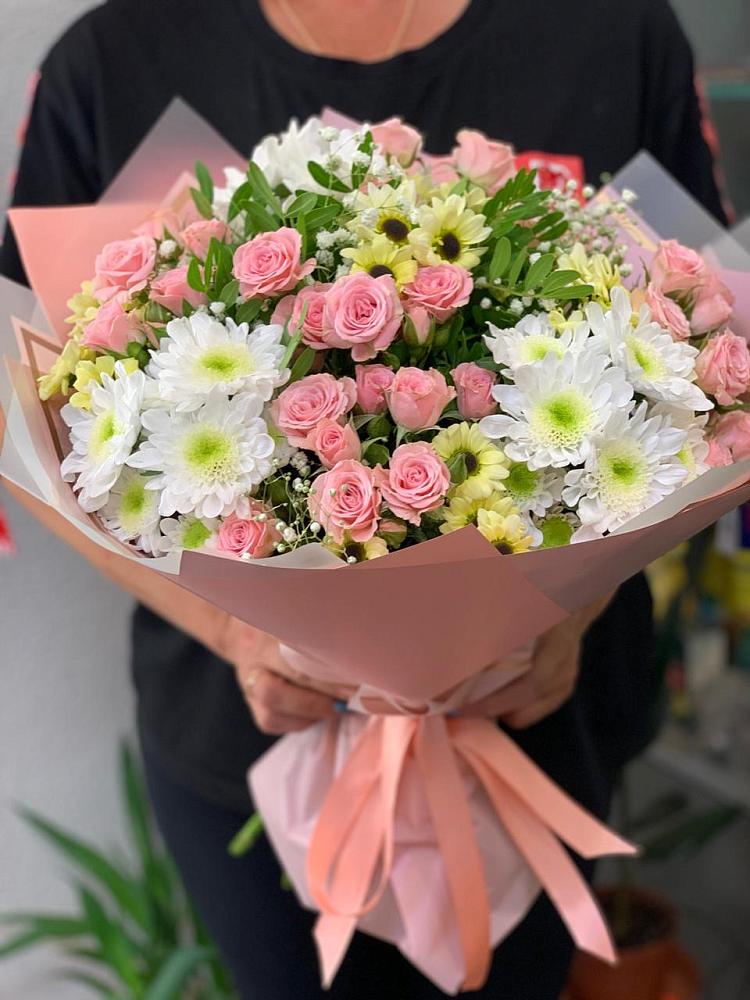 Букет цветов из: Розы и Хризантемы в Тырети 1-й