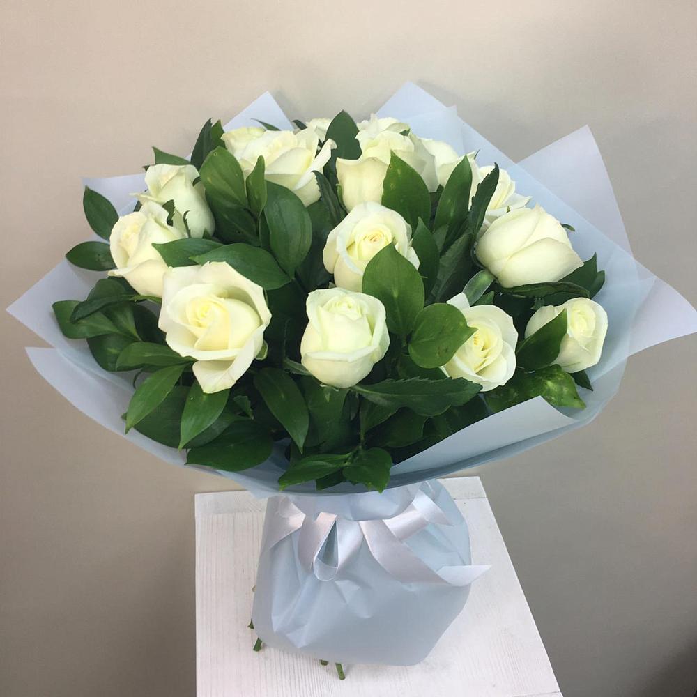 Букет 15 Белых роз Проуд в Тырети 1-й