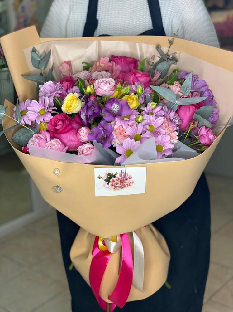 Букет цветов из: Хризантемы, Гвоздики и Альстромерии в Тырети 1-й