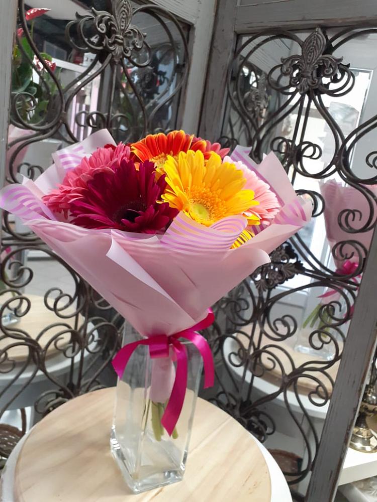 Букет цветов из: Герберы в Тырети 1-й