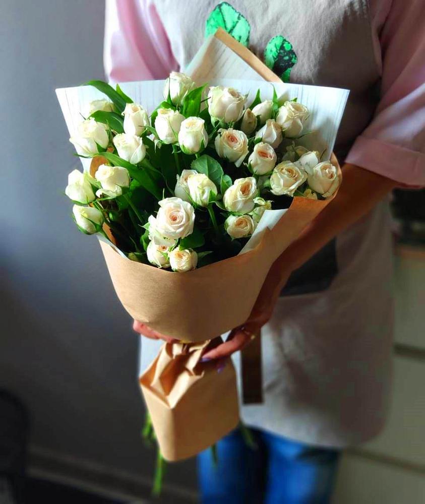 Букет цветов из: Розы в Тырети 1-й