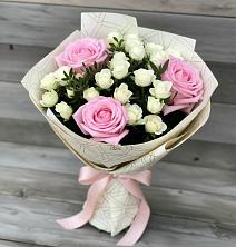 Букет цветов из:  Розы в Тырети 1-й