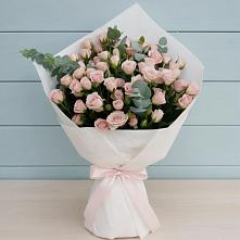 Букет цветов из:  Розы в Тырети 1-й