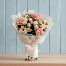 Букет цветов из:  Розы в Тырети 1-й