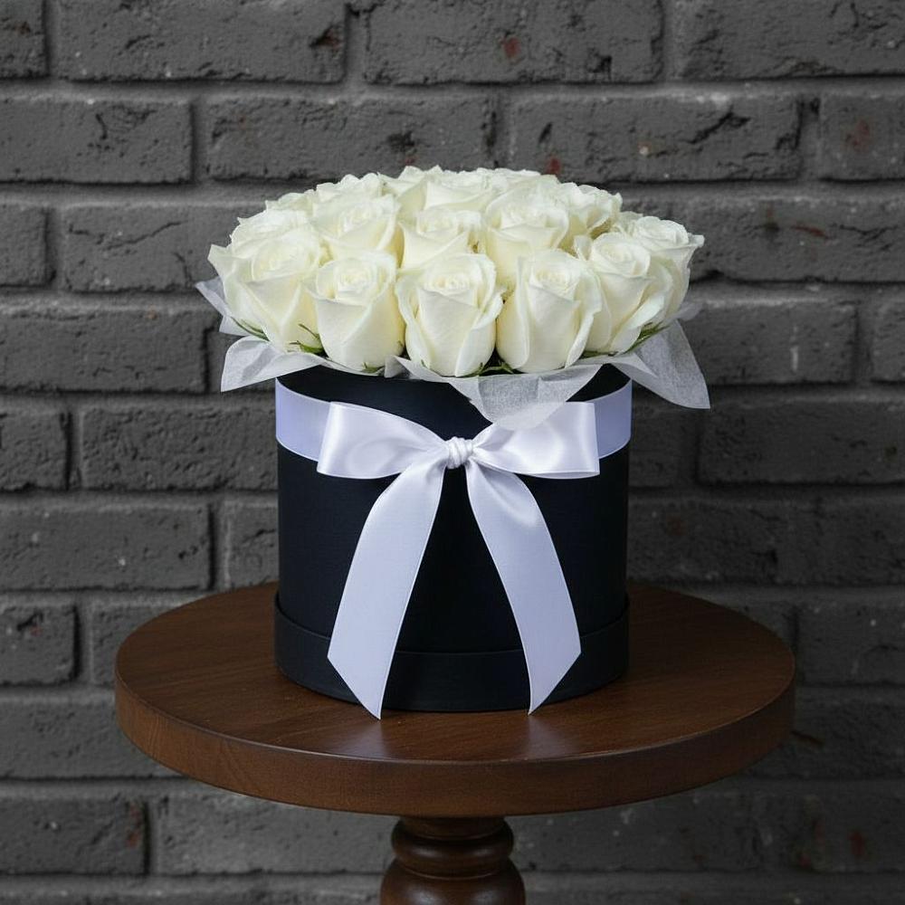 Цветочная композиция из Розы в шляпной коробке в Тырети 1-й